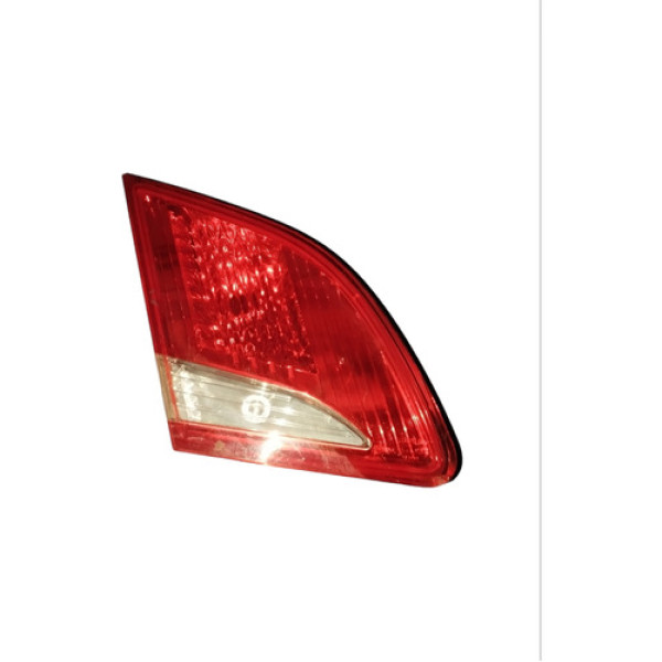 Lanterna Tampa Traseira Lado Esquerdo Peugeot 408 2015