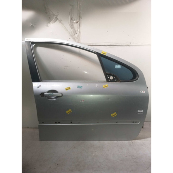Porta Dianteira Direita Peugeot 307 2009 A 2014 Prata 