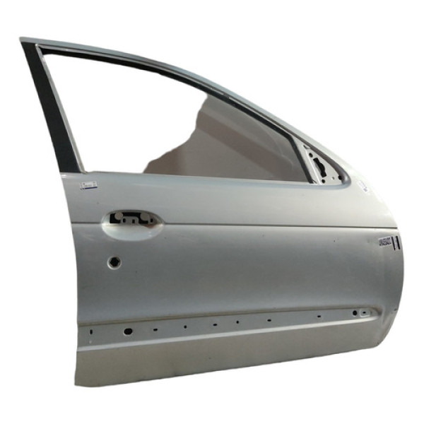 Porta Dianteira Direita Renault Megane 1997 A 2002 Prata
