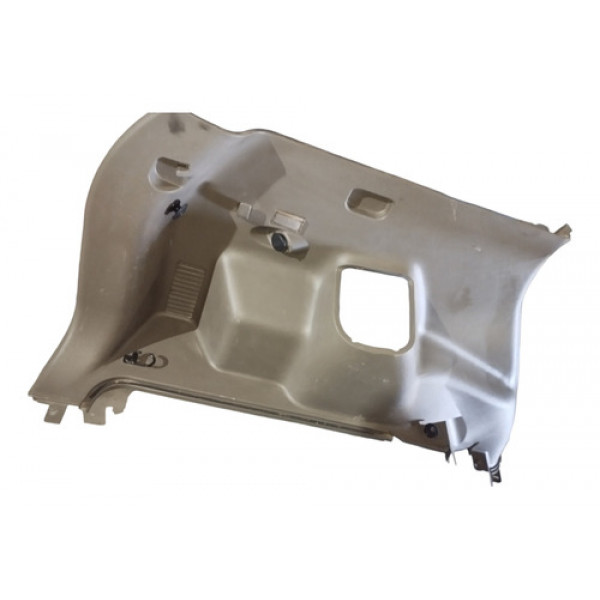 Acabamento Porta Malas Traseira Direita Hyundai Tucson  