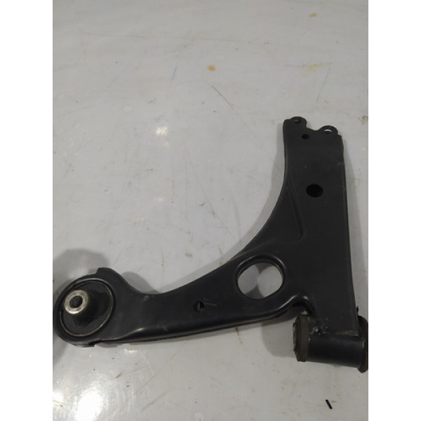 Bandeja Dianteira Fiat Stilo Lado Esquerdo Sem Pivo 