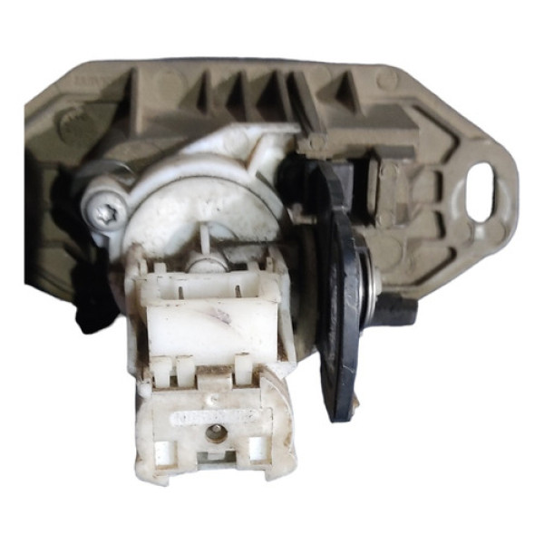 Puxador Externo Da Tampa Do Porta Malas Renault Megane 2001