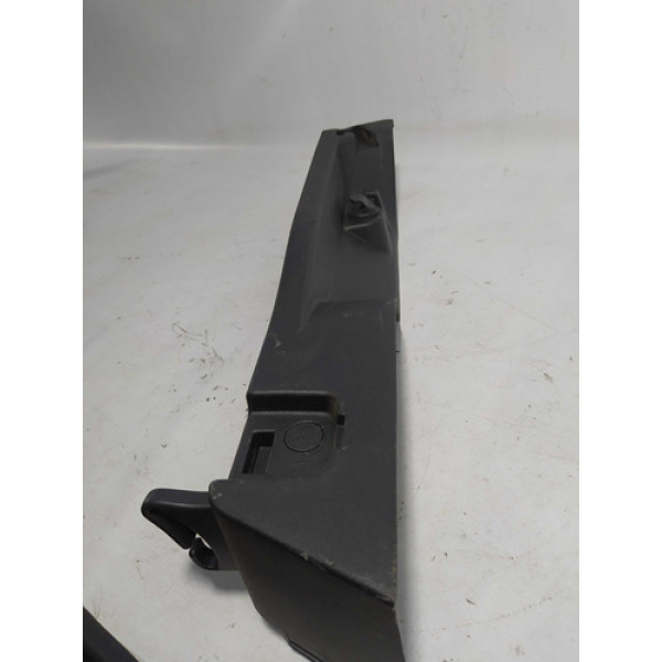 Acabamento Lateral Traseiro Direito Hyundai I30 