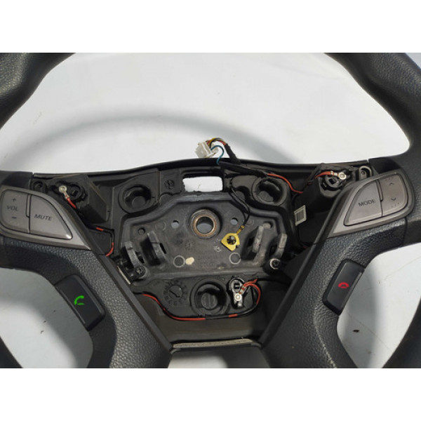 Volante Com Controle Multimídia Rádio Ligação Hb20 2016