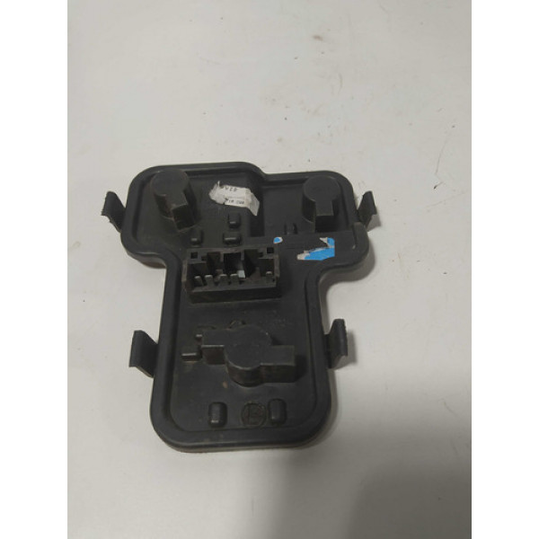 Soquete De Lanterna Traseira Uno 2004 A 2013 Lado Direito