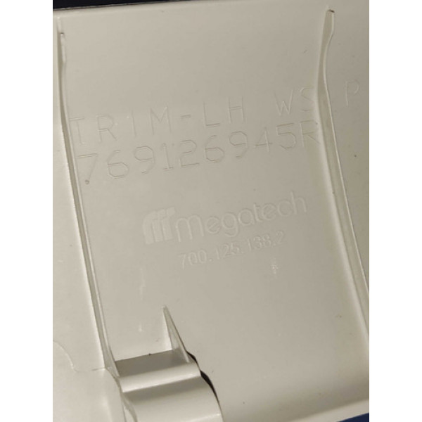 Acabamento Coluna Parabrisa Esquerdo Renault Kwid 2017 A 22