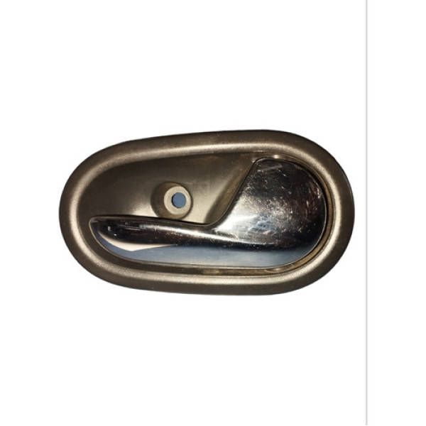 Maçaneta Puxador Porta Cromado Dianteiro Direito Sandero 