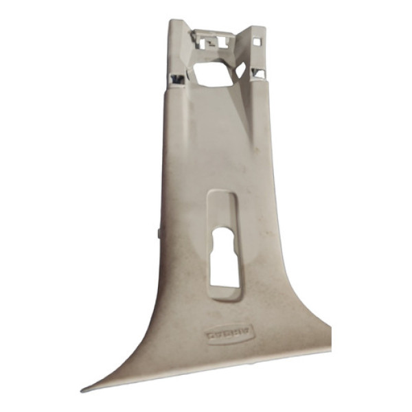 Moldura Da Coluna Lateral Direita Renault Fluence