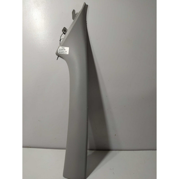 Moldura Acabamento Direito Da Coluna Parabrisa Hb20s 