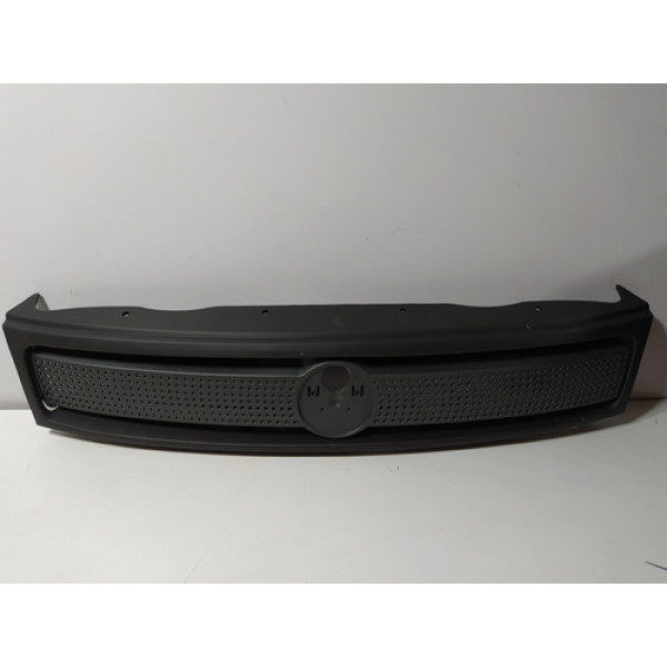 Grade Dianteira Superior Palio 2004