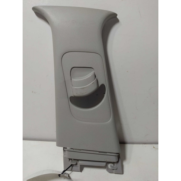 Acabamento Lateral Do Cinto Hb20 2018 Lado Direito Original